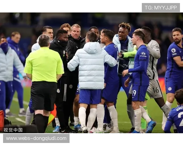 多特蒙德德甲客场2-1力克莱沃库森，积分升至第三